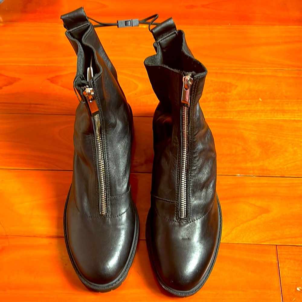 ZARA WOMAN - VINTAGE LEATHER BOOTS